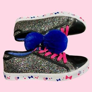 Disney Minnie Mouse Rock-the-Dots Pom Pom Women's Shoes  - NWT - Size 8